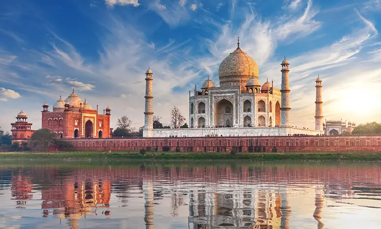 Foto på Taj Mahal i Agra.